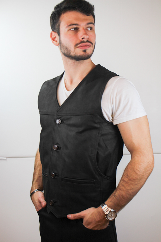 gilet en cuir nubuck marron foncé fermé