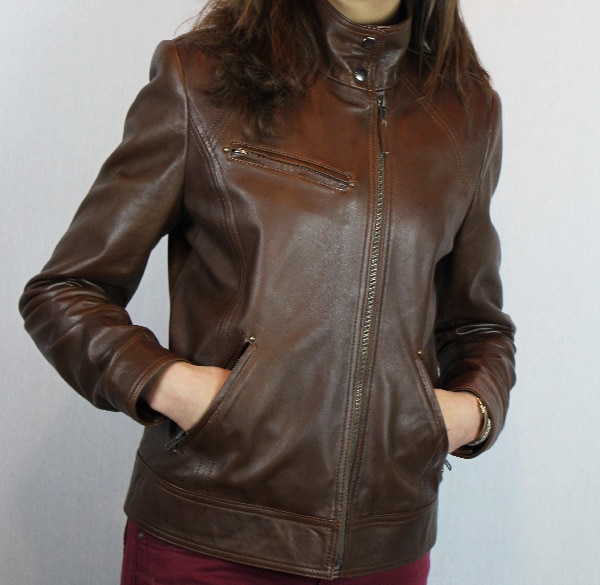 Blouson femme en cuir marron – Image 4