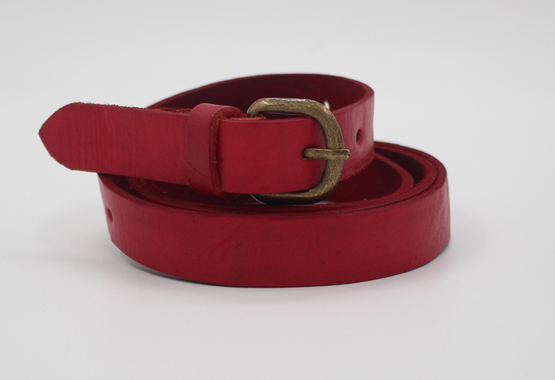 Ceinture en cuir fine rouge femme