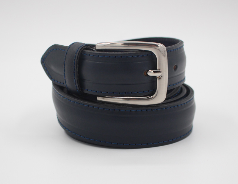 Ceinture en cuir bleu fine