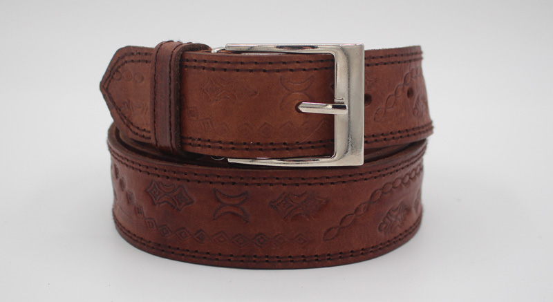 Ceinture large en cuir martelé pour homme