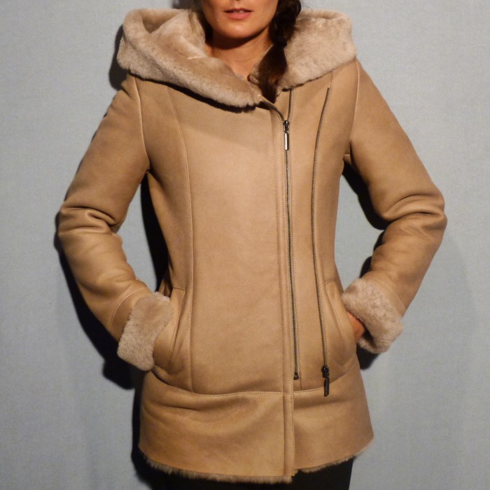 Veste en mouton retourné beige