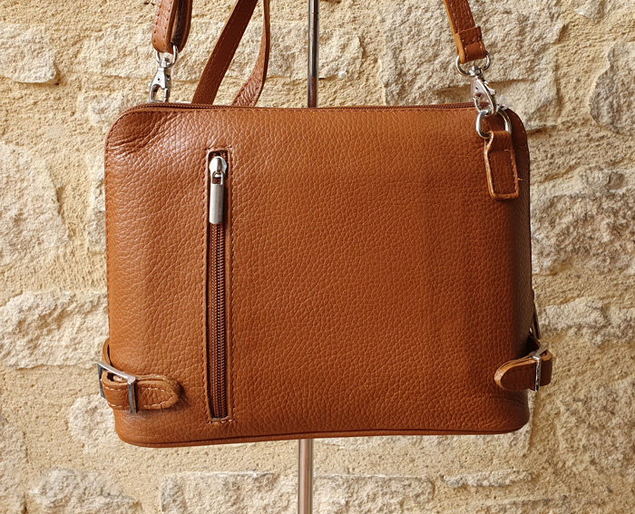 Pochette en cuir grainé camel
