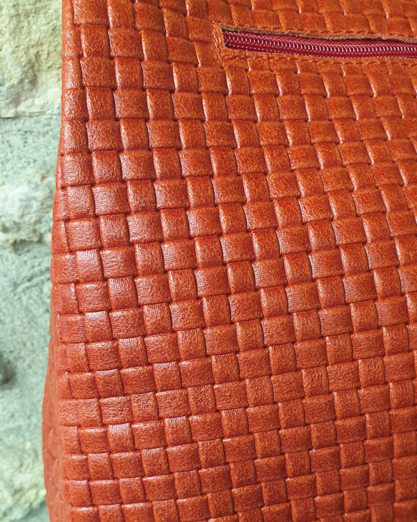 Sac à main en cuir tressé rouge – Image 3