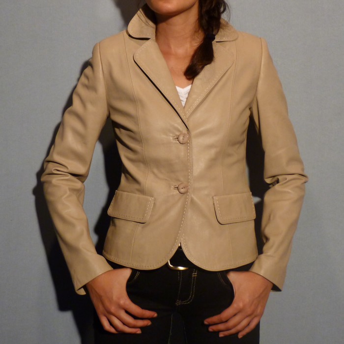 Veste en cuir beige pour femme